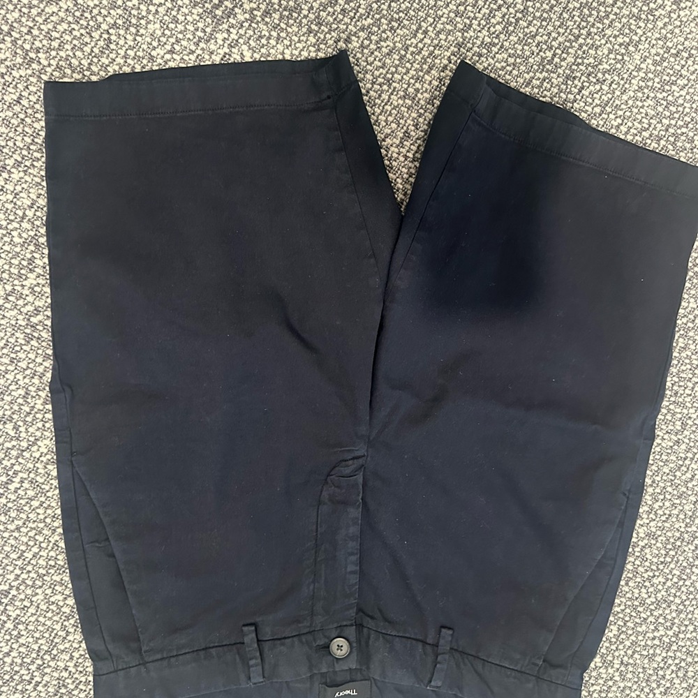 Theory Men's Flat Front Shorts - Navy